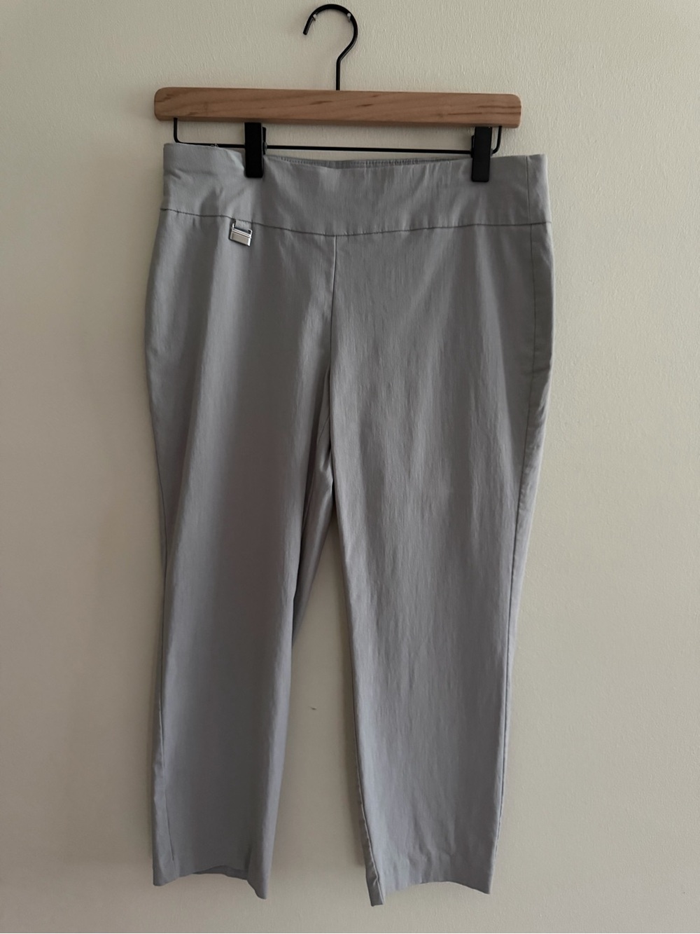 Alfani Women’s Essential Pull On Capri
